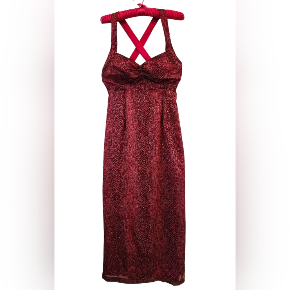 Elegant Red Crisscross formal Dress. Burgundy. Sz 9/10.